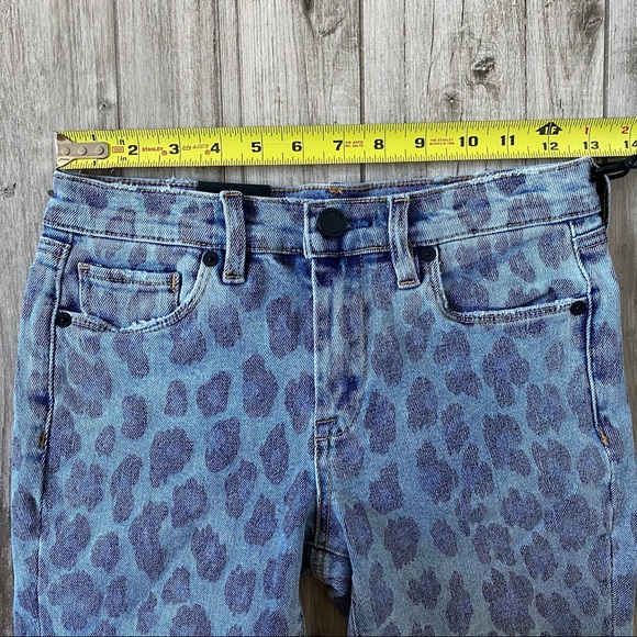BLANK NYC The Bond Mid-Rise Skinny Ankle Leopard Animal Print Jeans Blue NWT 25 - Picture 11 of 14